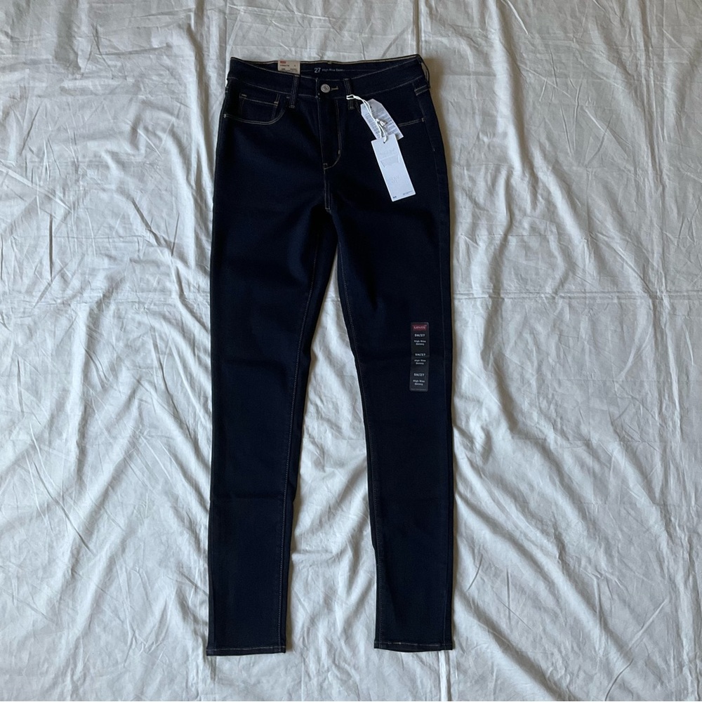NWT Levis High Rise Skinny Jeans 5M/27
